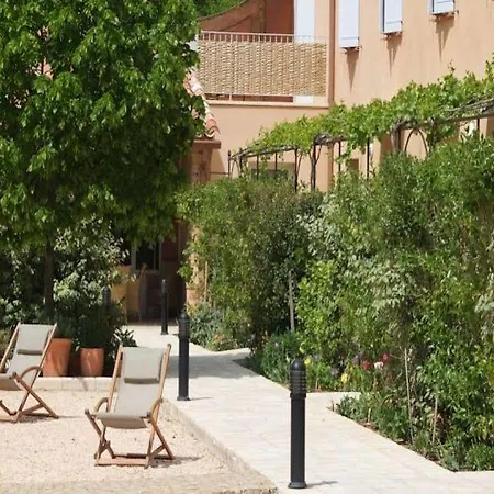 Les Restanques De