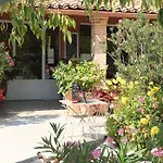 Hotel Les Restanques De Moustiers-Sainte-Marie