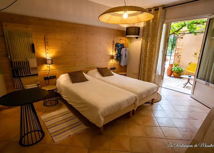 Hotel Les Restanques De 3*